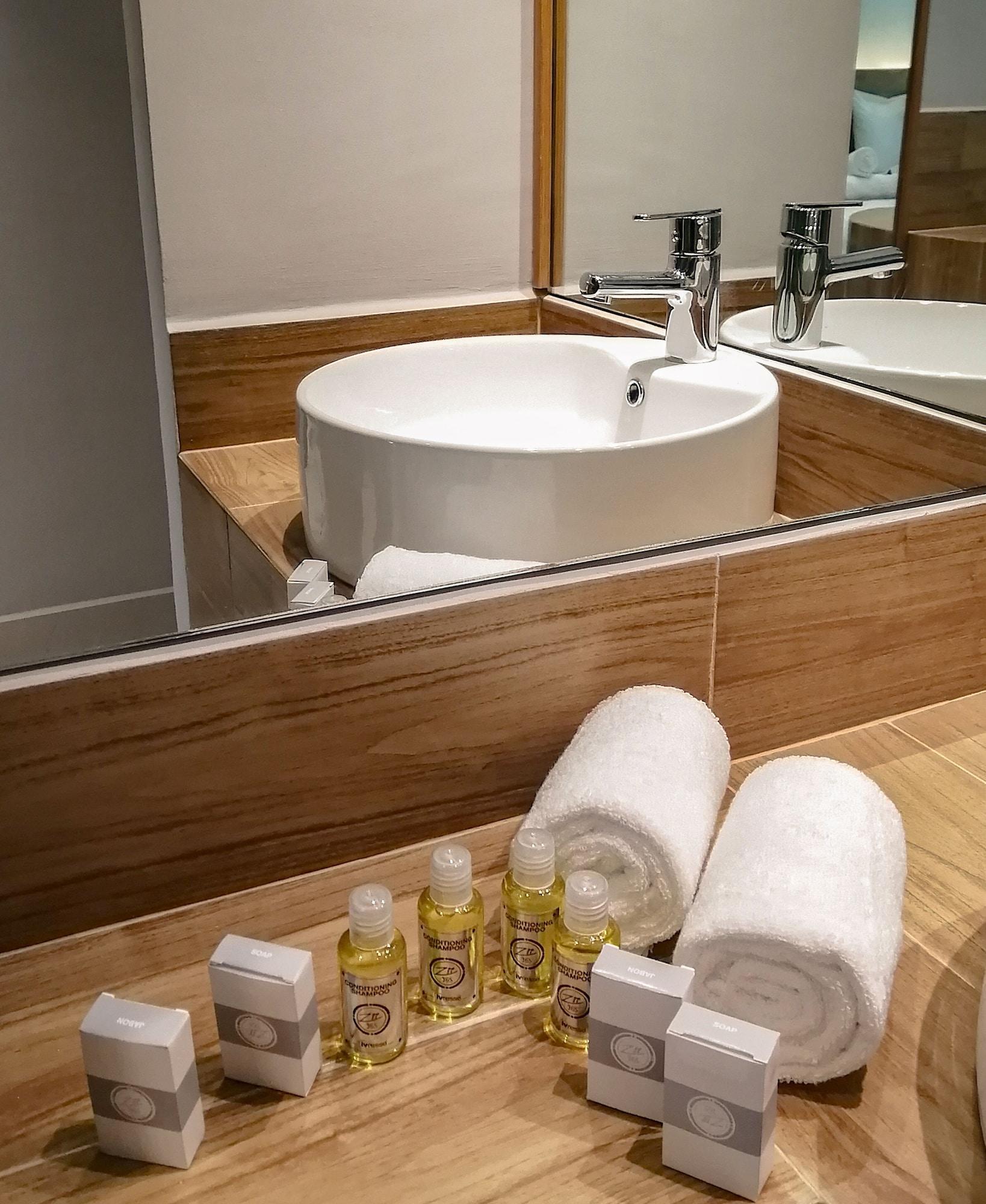 Hotel Kavia Plus Канкун Екстериор снимка